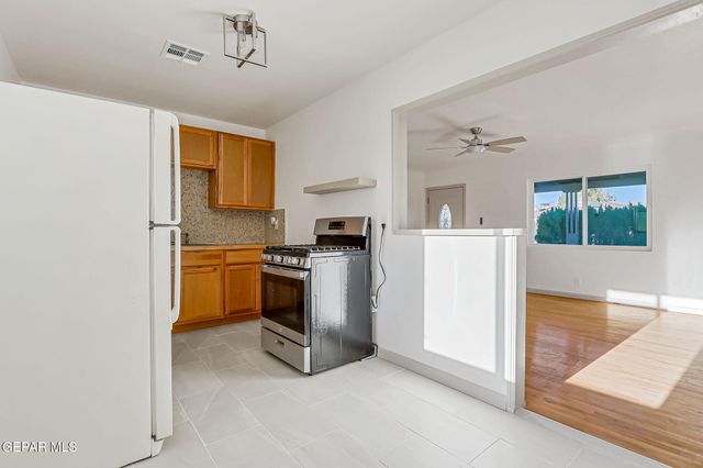 8332 Courtland Drive, El Paso, TX 79907