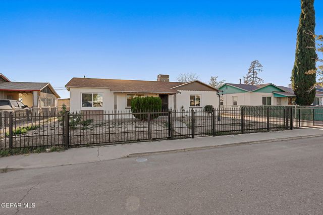 8332 Courtland Drive, El Paso, TX 79907