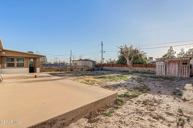 8332 Courtland Drive, El Paso, TX 79907