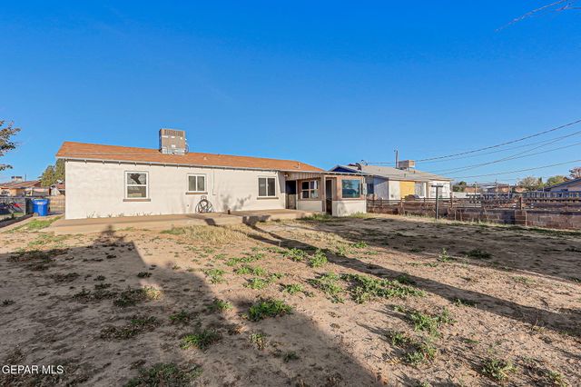 8332 Courtland Drive, El Paso, TX 79907