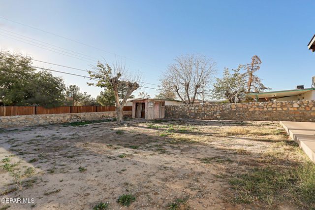 8332 Courtland Drive, El Paso, TX 79907