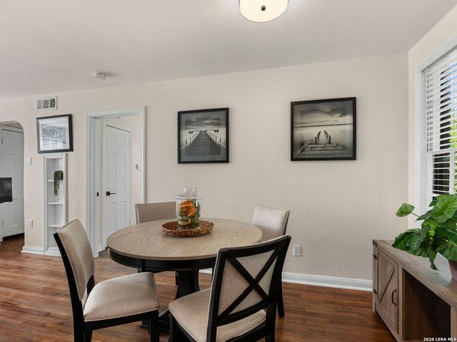 204 E Rosewood Ave Apt 1, San Antonio, TX 78212
