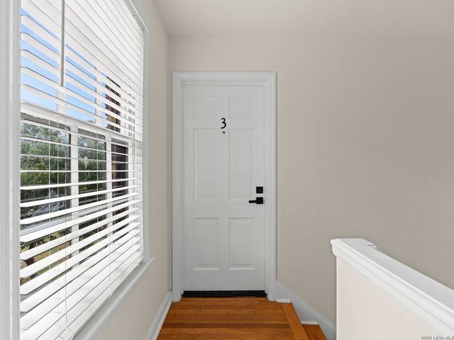204 E Rosewood Ave Apt 1, San Antonio, TX 78212