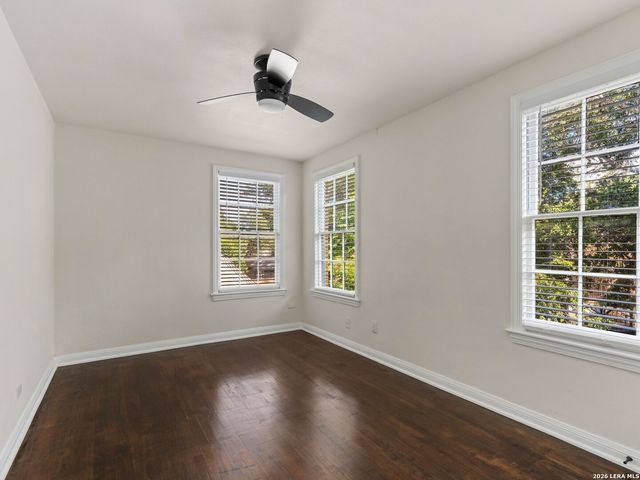 204 E Rosewood Ave Apt 1, San Antonio, TX 78212