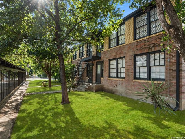 204 E Rosewood Ave Apt 1, San Antonio, TX 78212