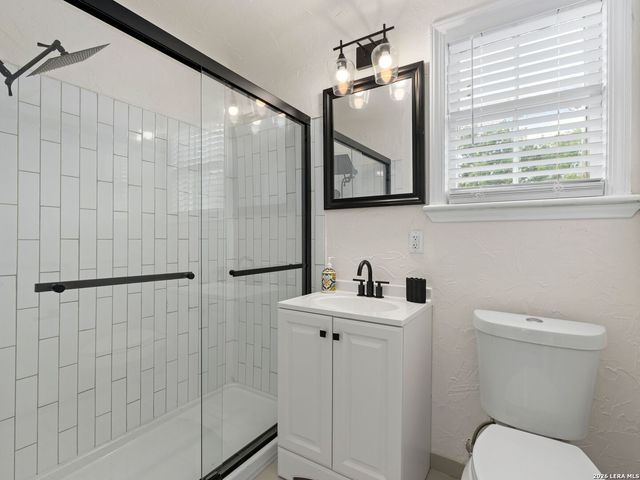 204 E Rosewood Ave Apt 1, San Antonio, TX 78212