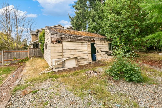 7709 29th Street W, University Place, WA 98466