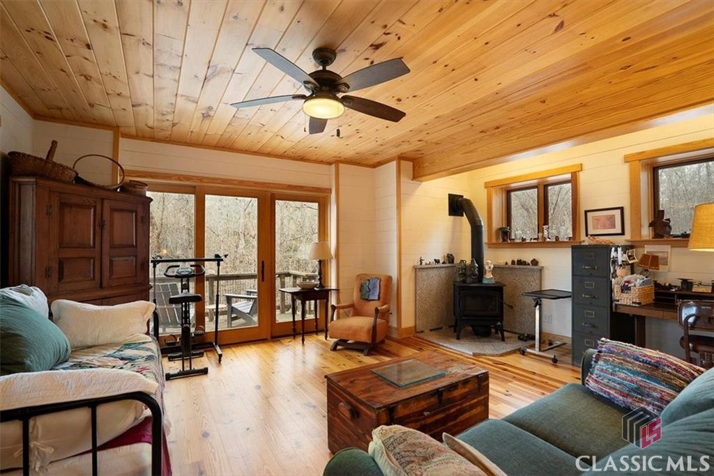 Image 24 of property listing at 1257 Seymour Road, Bowman, GA 30624