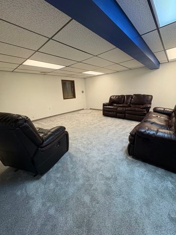 3267 Cathy Drive, Joliet, IL 60431