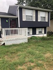 109 Crystal Lake Drive, Covington, KY 41017