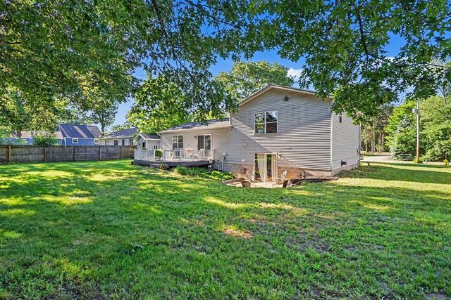 102 Eugene Avenue, Norton Shores, MI 49441