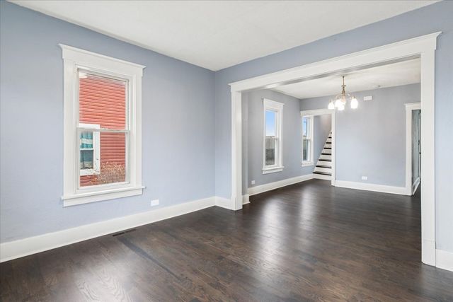 446 S Jackson Street, Waukegan, IL 60085