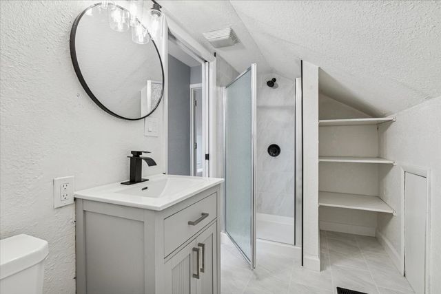 446 S Jackson Street, Waukegan, IL 60085