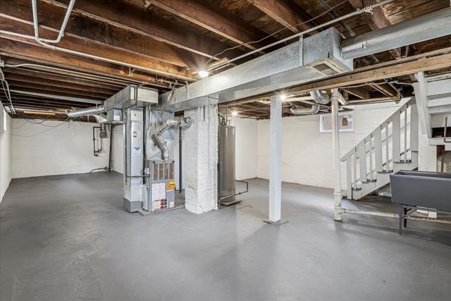 446 S Jackson Street, Waukegan, IL 60085