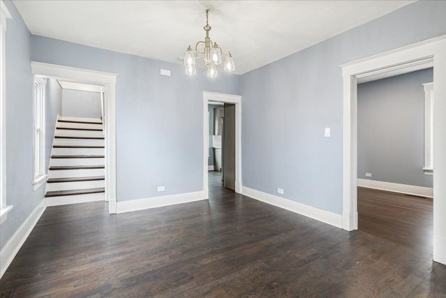 446 S Jackson Street, Waukegan, IL 60085