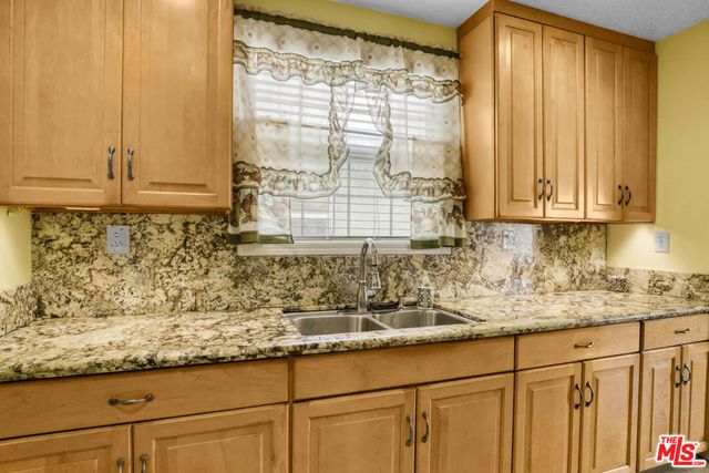 1300 S California Avenue, Compton, CA 90221