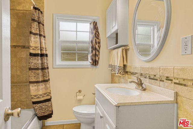 1300 S California Avenue, Compton, CA 90221