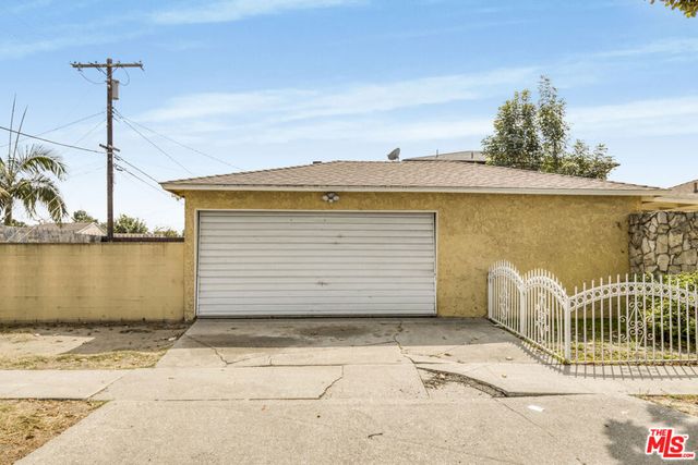 1300 S California Avenue, Compton, CA 90221
