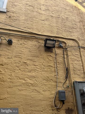 1081 S CLINTON AVE, Trenton, NJ 08611