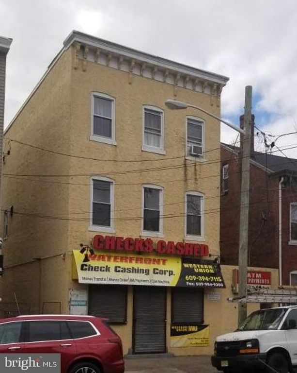 1081 S CLINTON AVE, Trenton, NJ 08611