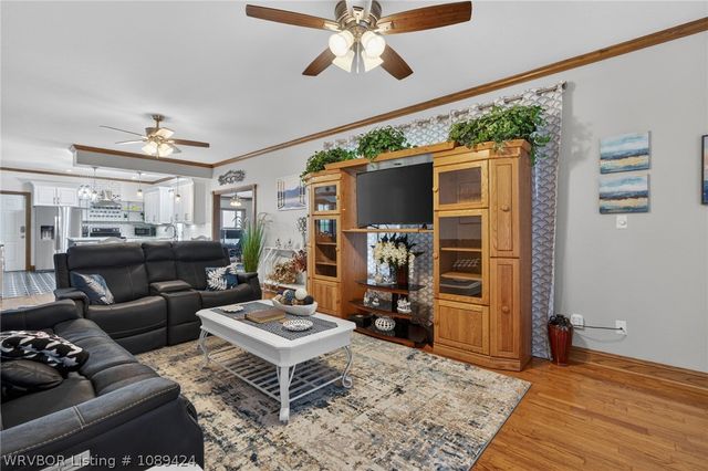 3829 Tpc Drive, Alma, AR 72921