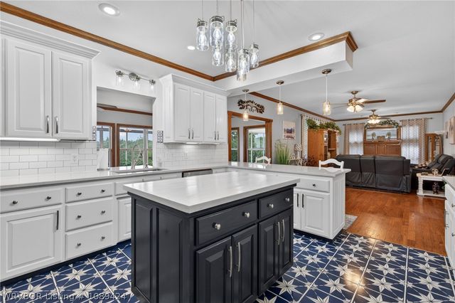 3829 Tpc Drive, Alma, AR 72921