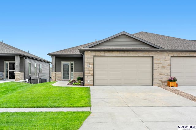 2841 Sheila Lane, Lincoln, NE 68516