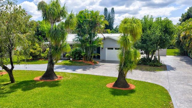14550 SW 24th Street, Davie, FL 33325