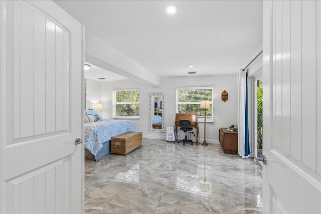 14550 SW 24th Street, Davie, FL 33325