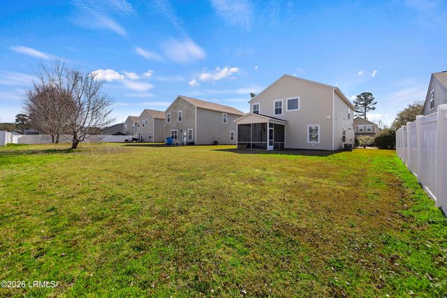 10 Whitewater Way, Beaufort, SC 29906