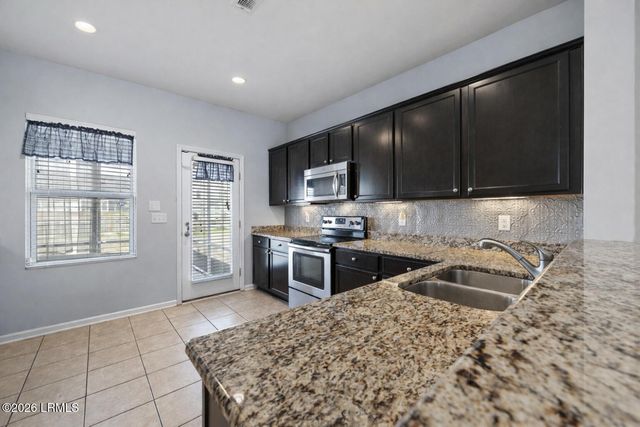 10 Whitewater Way, Beaufort, SC 29906