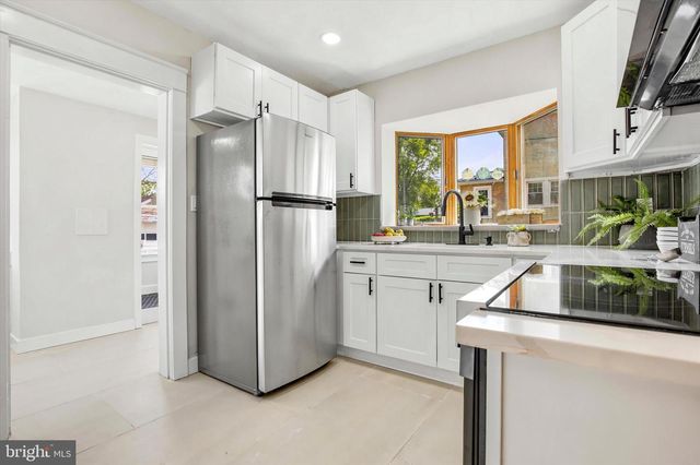 3131 BEDMINSTER RD, Ottsville, PA 18942