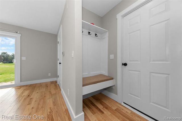 22174 Brookfield Drive, South Lyon, MI 48178