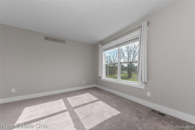 22174 Brookfield Drive, South Lyon, MI 48178
