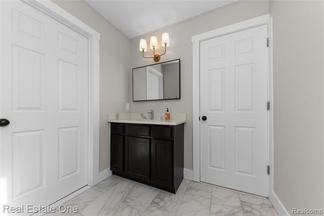 22174 Brookfield Drive, South Lyon, MI 48178