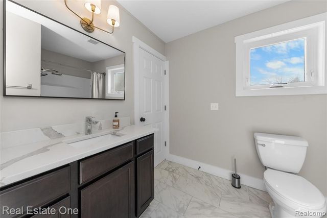 22174 Brookfield Drive, South Lyon, MI 48178