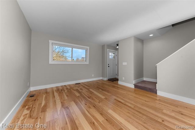 22174 Brookfield Drive, South Lyon, MI 48178