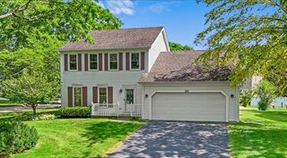 221 Foxmoor Road, Fox River Grove, IL 60021