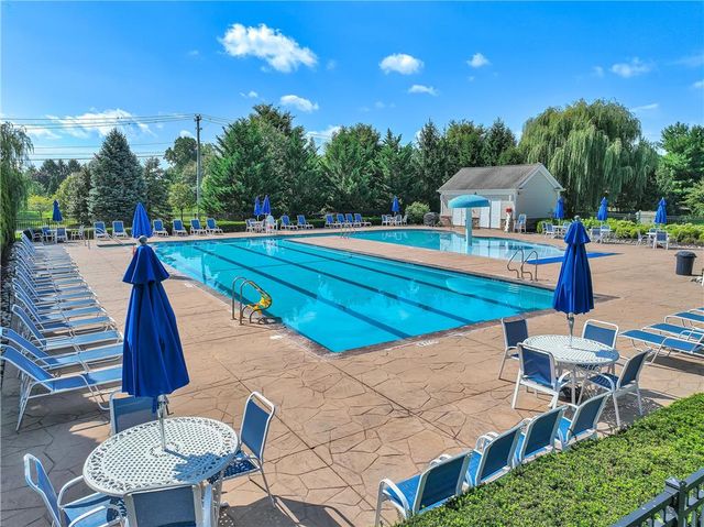8451 Cromwell Court, Upper Macungie Twp, PA 18031
