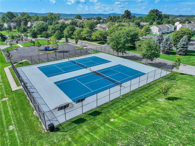 8451 Cromwell Court, Upper Macungie Twp, PA 18031