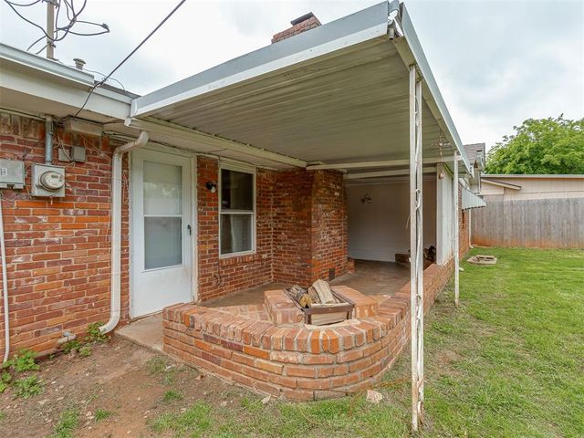 8429 Arlington Drive, Oklahoma City, OK 73132
