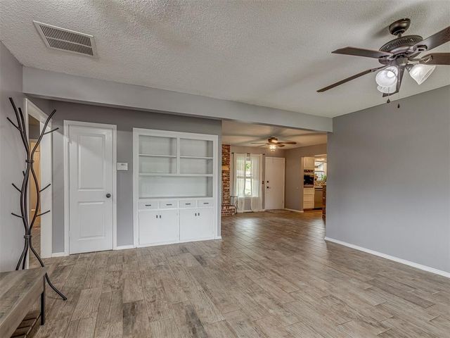 8429 Arlington Drive, Oklahoma City, OK 73132