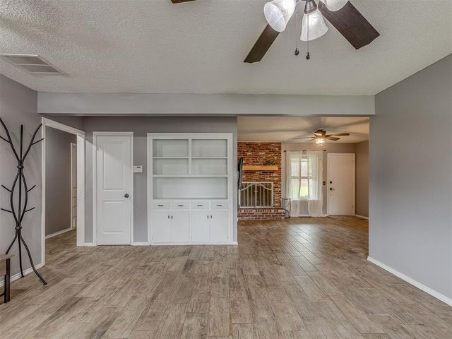 8429 Arlington Drive, Oklahoma City, OK 73132