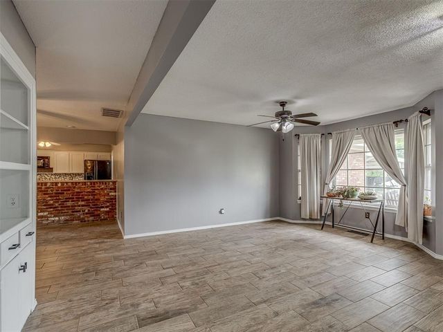 8429 Arlington Drive, Oklahoma City, OK 73132