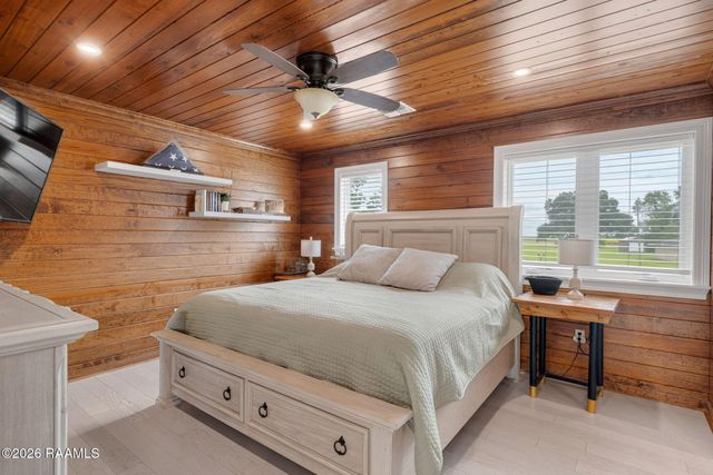 4266 Poydras Highway, Breaux Bridge, LA 70517