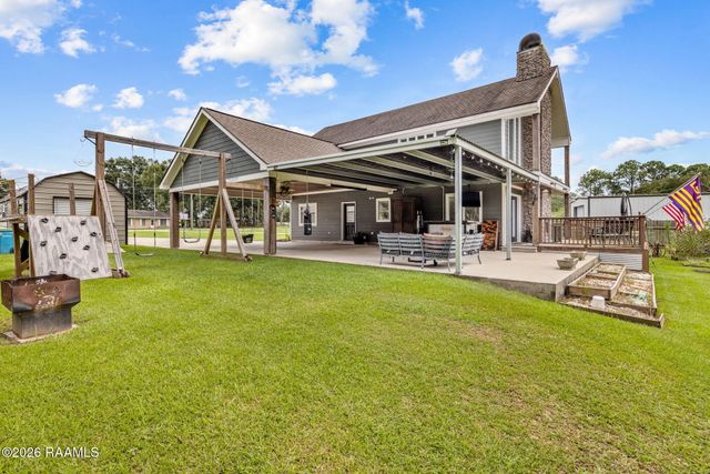4266 Poydras Highway, Breaux Bridge, LA 70517