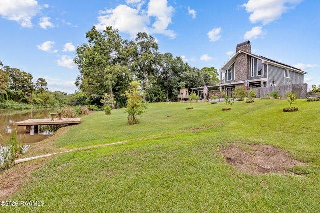 4266 Poydras Highway, Breaux Bridge, LA 70517