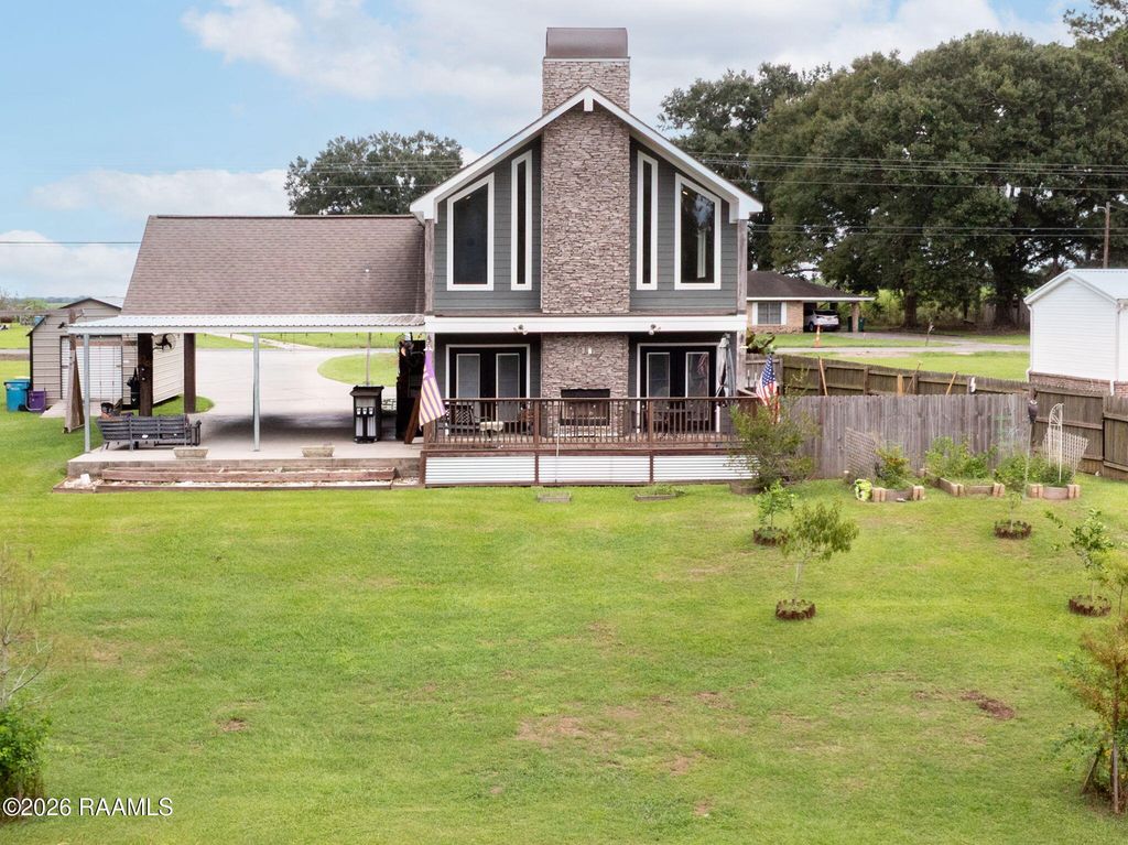4266 Poydras Highway, Breaux Bridge, LA 70517