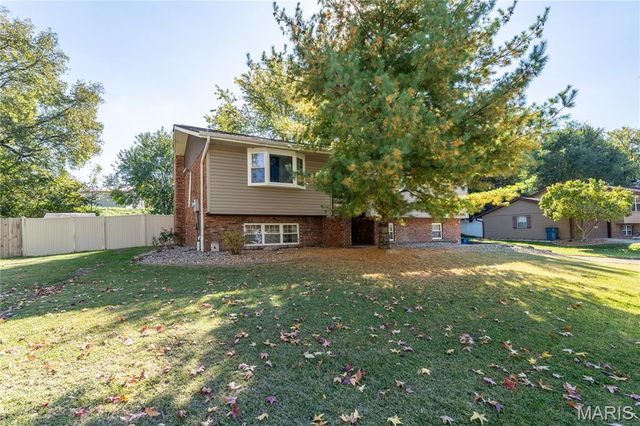 406 Cypress Creek Road, Collinsville, IL 62234