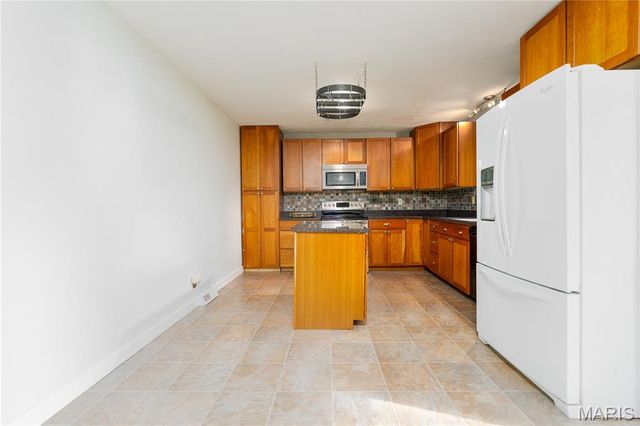 406 Cypress Creek Road, Collinsville, IL 62234